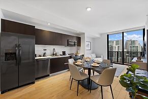Luxurious Condo Downtown Miami Heart