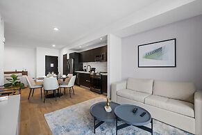 Luxurious Condo Downtown Miami Heart