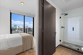 Luxurious Condo Downtown Miami Heart