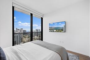Luxurious Condo Downtown Miami Heart