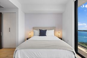 Luxurious Condo Downtown Miami Heart