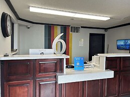 Motel 6 Hammond, LA – I 12 – I 55