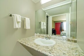 Lamplighter Inn By OYO Independence
