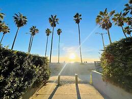Popular LA Beach in Venice 10A