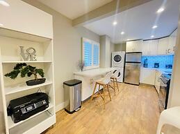 Popular LA Beach in Venice 10A