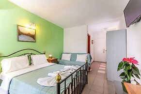 Hotel Melissa Gold Coast