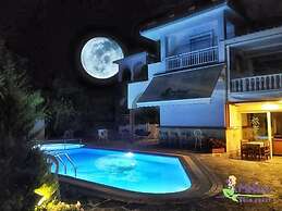Hotel Melissa Gold Coast