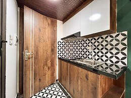 NINE HOUSING 82 Kim Ma