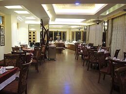 Crescent Resort
