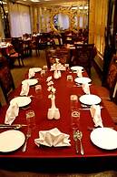 Crescent Resort