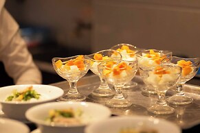 Hoa Hong 1 Hotel - by Bay Luxury