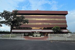Magnet Hotel
