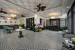 Elegant Boutique Hotel Ha Long