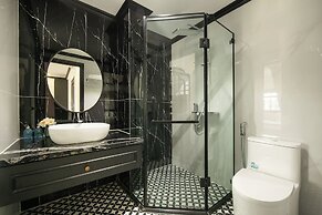 Elegant Boutique Hotel Ha Long