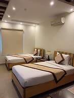 Love Hotel Hoang Mai HN- by Bay Luxury