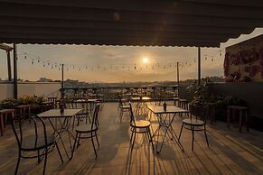 Storij Home & Coffee