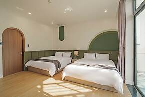 Storij Home & Coffee