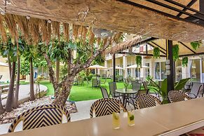 Mermaid Beach Resort