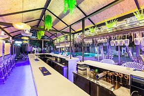 Mermaid Beach Resort