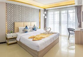 Mermaid Beach Resort