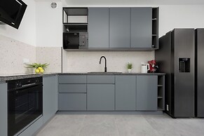 Apartment With Garden by Renters