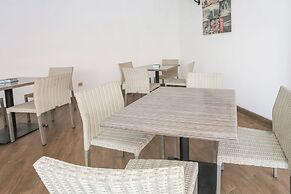 OYO 93933 King's Room