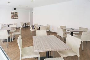 OYO 93933 King's Room