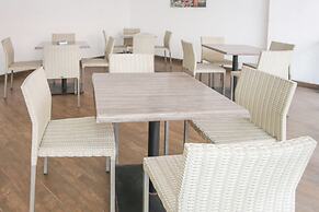 OYO 93933 King's Room