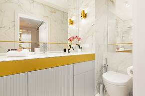 Mennica Azurite by Renters Prestige