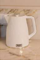 Mennica Azurite by Renters Prestige