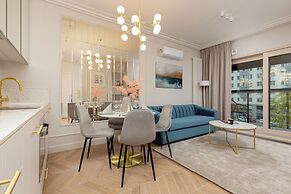 Mennica Azurite by Renters Prestige