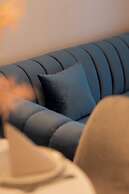 Mennica Azurite by Renters Prestige