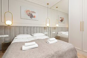 Mennica Azurite by Renters Prestige