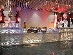 Hotel Crescent Rooms And Banquet