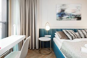 Mennica Amethyst by Renters Prestige