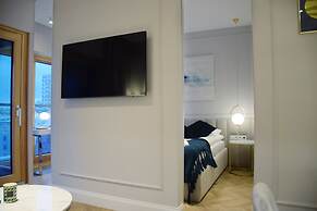 Mennica Amethyst by Renters Prestige