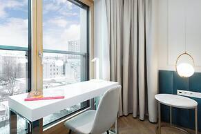 Mennica Amethyst by Renters Prestige