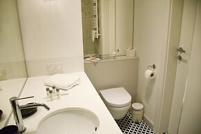 Mennica Amethyst by Renters Prestige