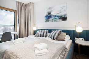 Mennica Amethyst by Renters Prestige