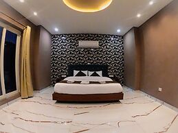 Goroomgo Viva La Vida Dalhousie