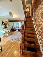 Wyatt's Saloon Guest House 2