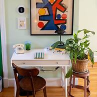 Wyatt's Saloon Guest House 2