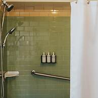 Wyatt's Saloon Guest House 2