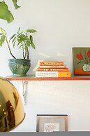 Wyatt's Saloon Guest House 2