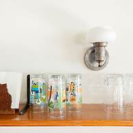 Wyatt's Saloon Guest House 2