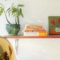 Wyatt's Saloon Guest House 2