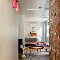 Wyatt's Saloon Guest House 2