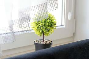 Air Conditioned Apartment by Renters