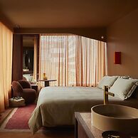 Hyde Melbourne Place