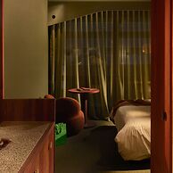 Hyde Melbourne Place